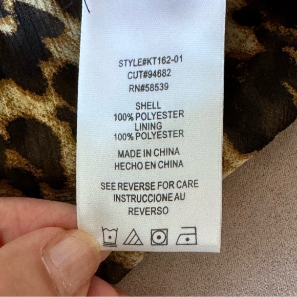 KUT FROM THE KLOTH. Animal Print, Sheer top. Embellishing on front hem. … - Picture 9 of 12